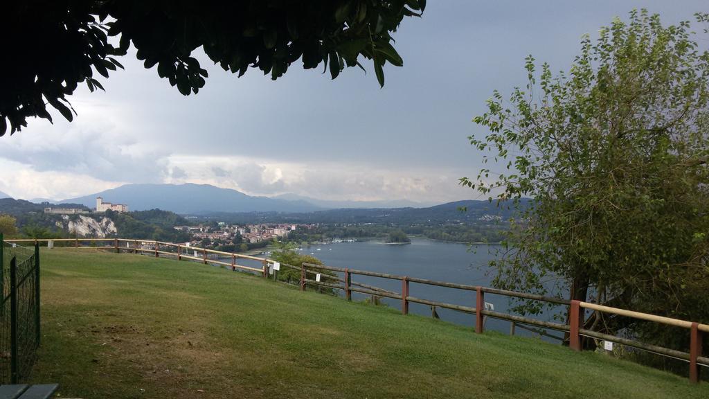 Casa Corte Alla Rocca Arona Dış mekan fotoğraf