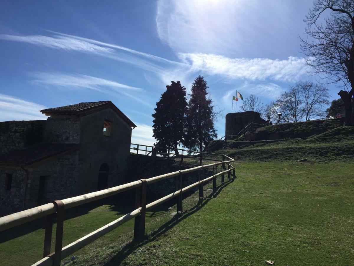 Casa Corte Alla Rocca Arona Dış mekan fotoğraf